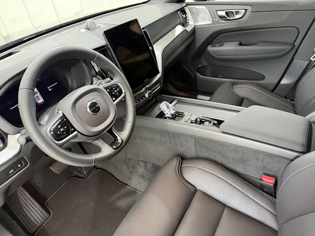 VOLVO XC60 2.0 T6 TE Black Edition e