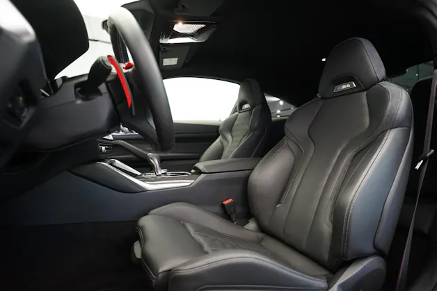 BMW M4 Coupé Competition M xDrive *CH-Fahrzeug* *Dravitgrau* *Carbon*