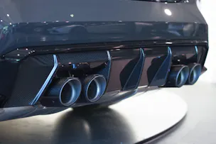 BMW M4 Coupé Competition M xDrive *CH-Fahrzeug* *Dravitgrau* *Carbon*