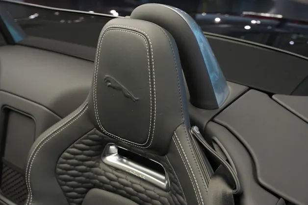 Jaguar F-Type Convertible 2.0 I4 Automatik