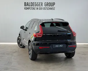 VOLVO XC40 2.0 B4 MH Black Edition