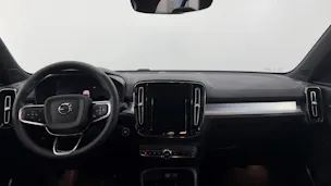 VOLVO XC40 2.0 B4 MH Black Edition