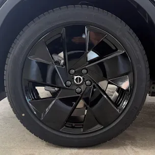 VOLVO XC40 2.0 B4 MH Black Edition