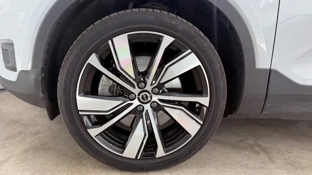 VOLVO XC40 P8 Twin R-Design AWD