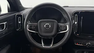 VOLVO XC40 P8 Twin R-Design AWD