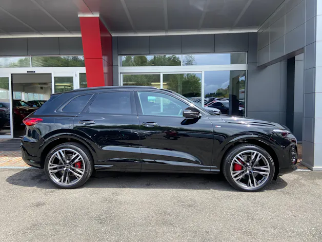 AUDI Q5 TDI quattro S-tronic S-Line