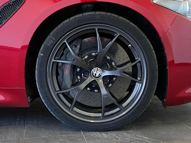 ALFA ROMEO Giulia 2.9 V6 Quadrifoglio Sparco