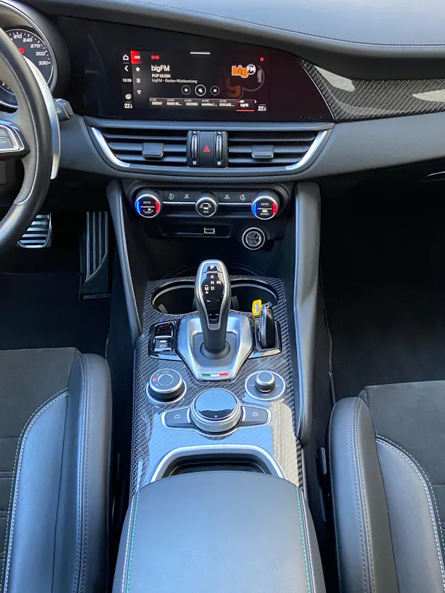 ALFA ROMEO Giulia 2.9 V6 Quadrifoglio Sparco