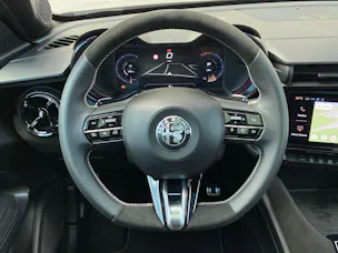 ALFA ROMEO Junior 1.2 48V Hybrid Sport Speciale Tech Sky MY26