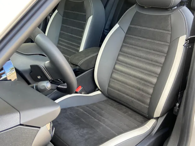 ALFA ROMEO Junior 1.2 48V Hybrid Sport Speciale Tech Sky MY26