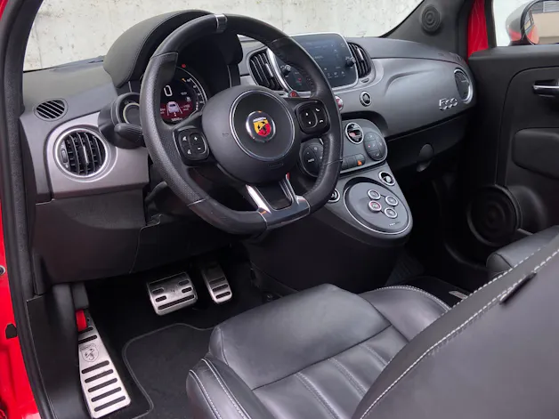 FIAT 595 1.4 16V Turbo Abarth Turismo Automat