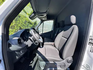 MERCEDES-BENZ Sprinter 317 CDI Pro Aufbau mit Hebebühne 4325 L