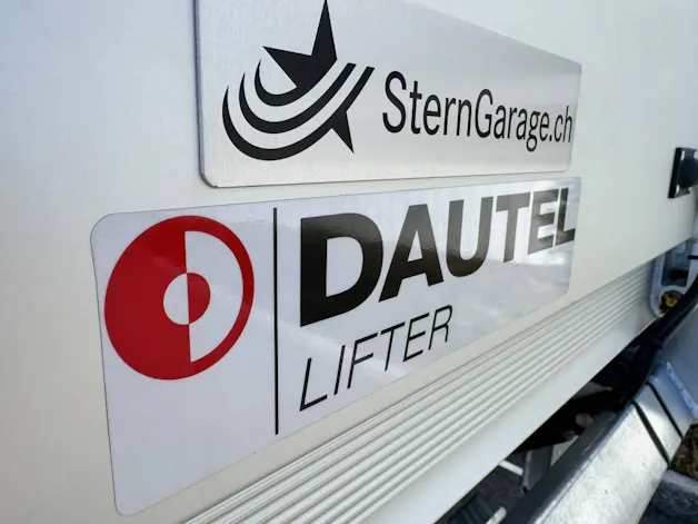 MERCEDES-BENZ Sprinter 317 CDI Pro Aufbau mit Hebebühne 4325 L