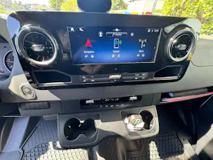 MERCEDES-BENZ Sprinter 317 CDI Pro Aufbau mit Hebebühne 4325 L