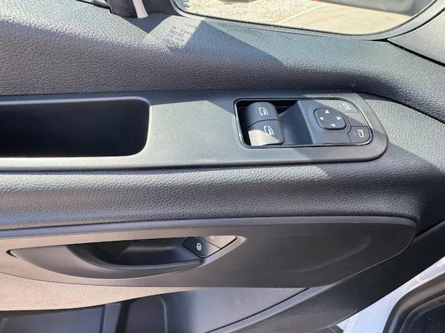 MERCEDES-BENZ Sprinter 317 CDI Pro Aufbau mit Hebebühne 4325 L