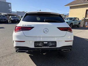 MERCEDES-BENZ CLA 200 AMG Line Shooting Brake