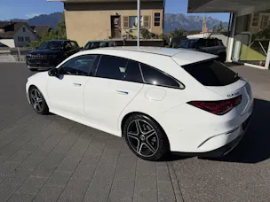 MERCEDES-BENZ CLA 200 AMG Line Shooting Brake