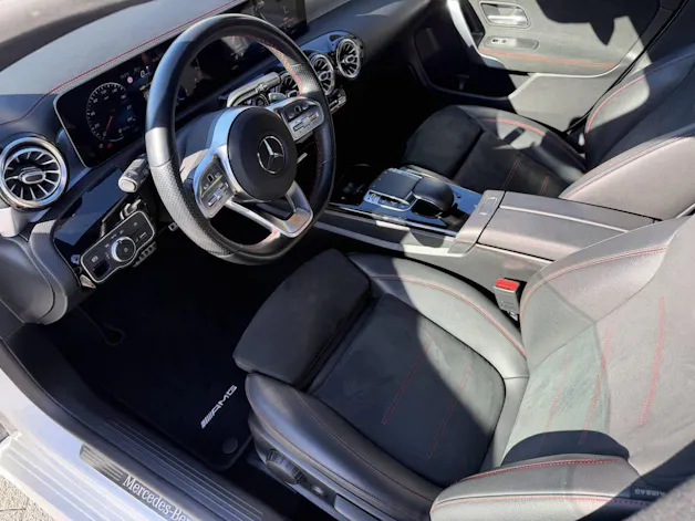 MERCEDES-BENZ CLA 200 AMG Line Shooting Brake