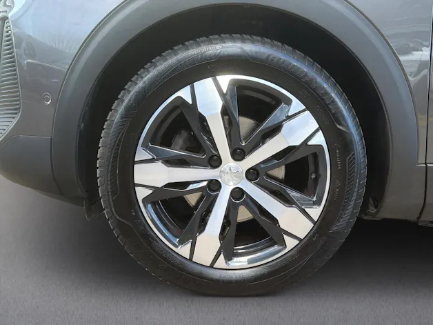 PEUGEOT 3008 1.2 PureTech Allure Pack