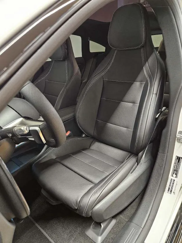 MERCEDES-BENZ CLA 220 4Matic AMG Line Shooting Brake