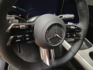 MERCEDES-BENZ CLA 220 4Matic AMG Line Shooting Brake