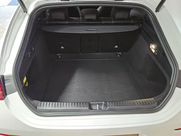 MERCEDES-BENZ CLA 220 4Matic AMG Line Shooting Brake