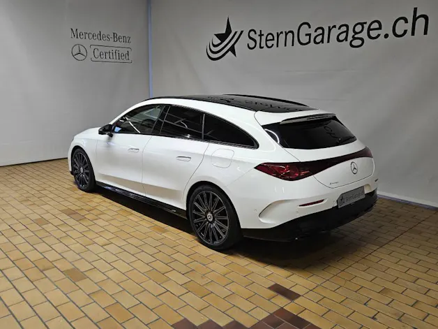 MERCEDES-BENZ CLA 220 4Matic AMG Line Shooting Brake