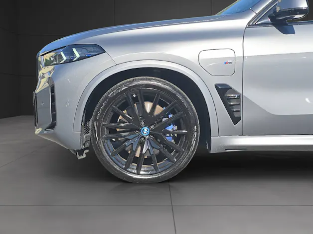 BMW X5 50e xDrive M Sport PRO ** 2'700 kg Anhängelast // 5 Jahre GARANTIE **