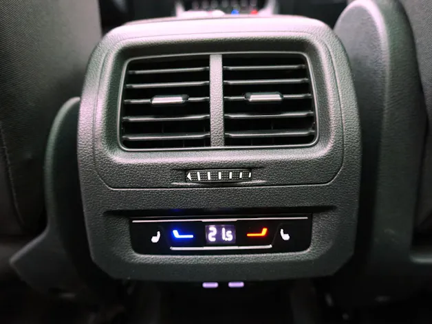 VW Touran 1.5 TSI DSG R-Line Black Style