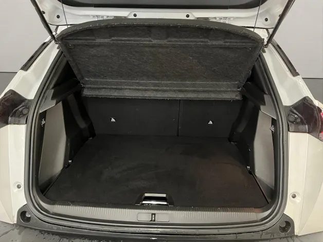 PEUGEOT 2008 e-GT Pack