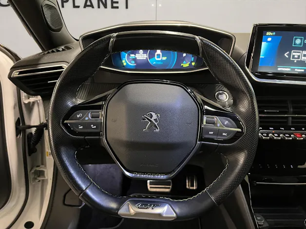 PEUGEOT 2008 e-GT Pack