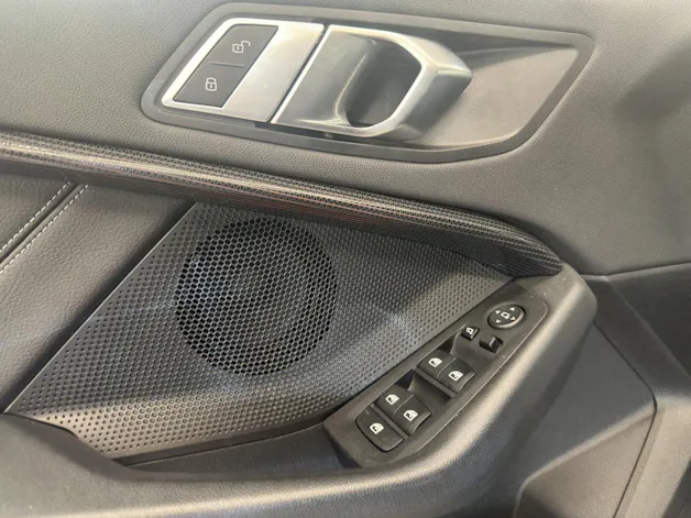 BMW 118i MODELL SPORT LINE