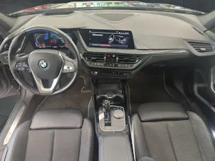BMW 118i MODELL SPORT LINE