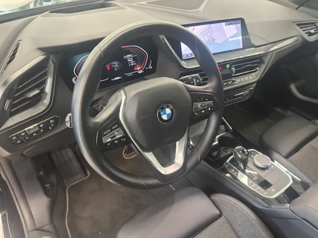 BMW 118i MODELL SPORT LINE