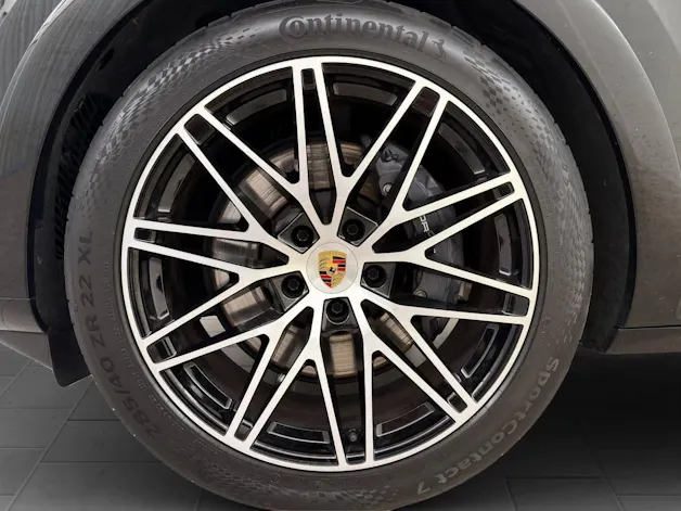 PORSCHE Cayenne E-Hybrid Coupé