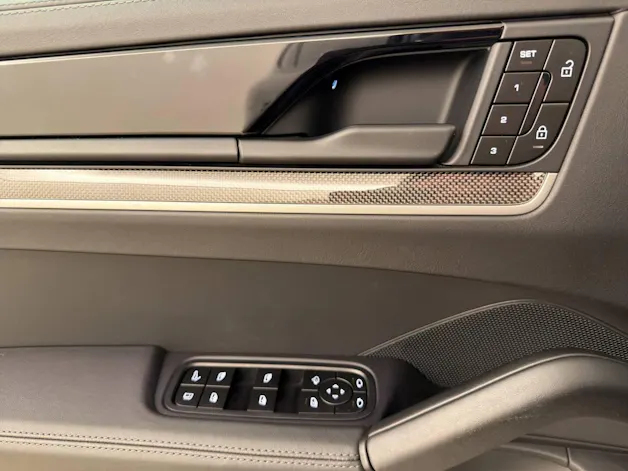 PORSCHE Cayenne E-Hybrid Coupé