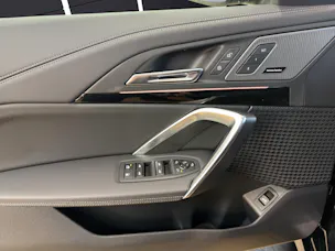 BMW X1 U11 30e xDrive paddles