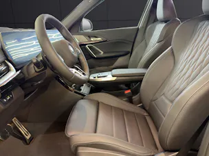 BMW X1 U11 30e xDrive paddles
