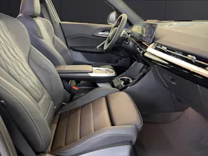 BMW X1 U11 30e xDrive paddles
