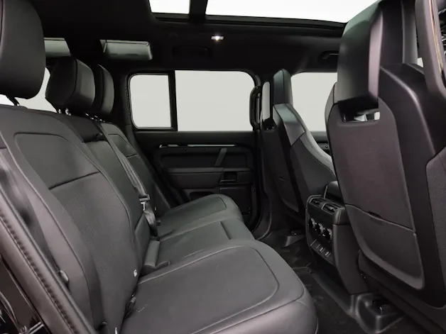 Land Rover Defender 110 4.4 V8 Octa Black