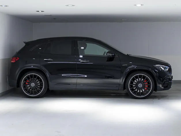 MERCEDES-BENZ GLA 35 AMG 4MATIC
