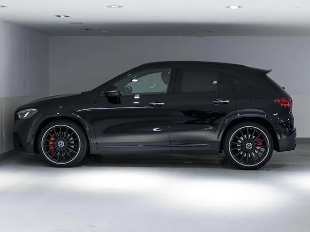 MERCEDES-BENZ GLA 35 AMG 4MATIC