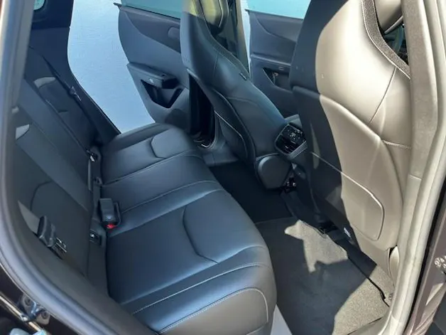 MAZDA CX-6e Takumi