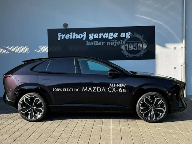 MAZDA CX-6e Takumi