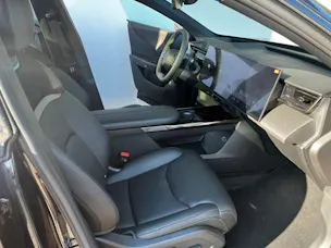 MAZDA CX-6e Takumi