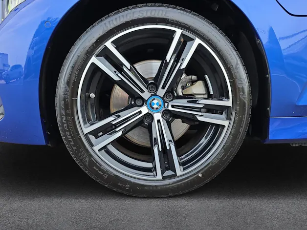 BMW 330e Touring  xDrive G21 (CH)
