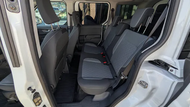 FORD E-Tourneo Courier Titanium