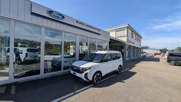 FORD E-Tourneo Courier Titanium