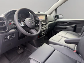 https://vehicle.imgix.net/4458105/420c0367-ced4-4254-a3c0-44594cdcfeda.jpg