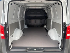 https://vehicle.imgix.net/4458105/9d018c89-0adf-4b16-8e6b-5f3c752857fa.jpg